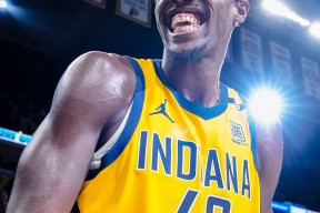 PG电子-关于西亚卡姆迎来十赛季高光表现，曼联球迷沸腾！的信息