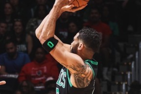 PG-塔图姆在TES比赛中大胜，爆冷引发热议！的简单介绍